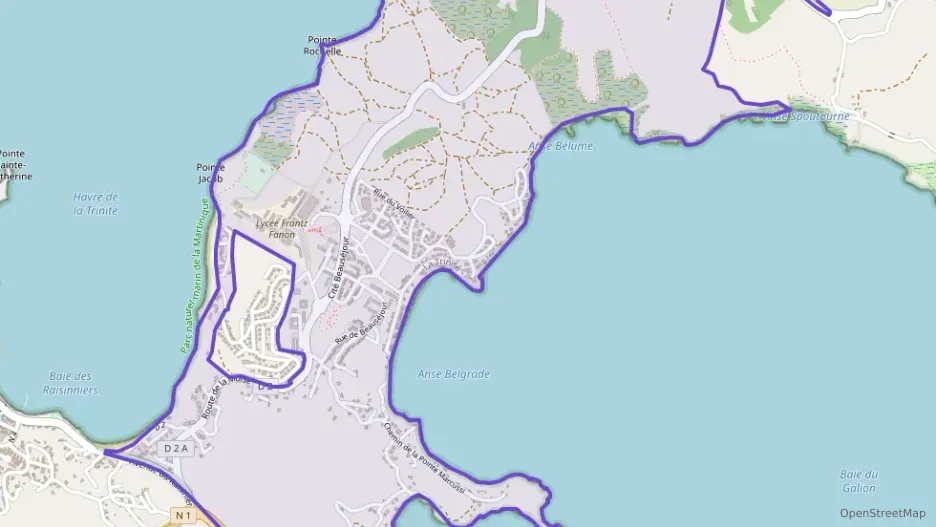 Appartement 82 m² trois pièces à vendre à La Trinité Appartement 82 m² trois pièces à vendre à La Trinité