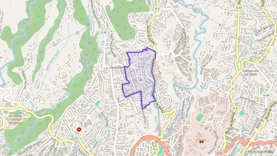 Appartement 138 m² cinq pièces à vendre à Fort-de-France Appartement 138 m² cinq pièces à vendre à Fort-de-France