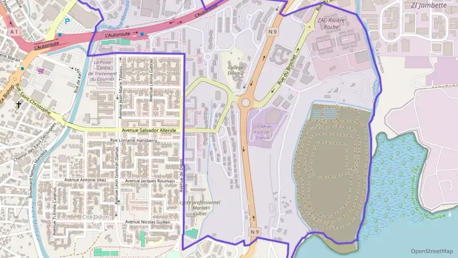 Appartement 69 m² quatre pièces à vendre à Fort-de-France Appartement 69 m² quatre pièces à vendre à Fort-de-France