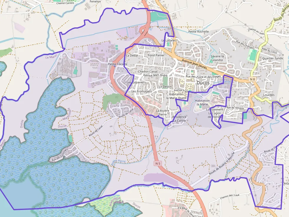 Appartement 120 m² quatre pièces à vendre à Ducos