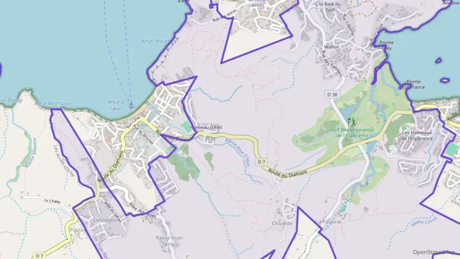 Appartement 62 m² trois pièces à vendre à Les Trois-Îlets Appartement 62 m² trois pièces à vendre à Les Trois-Îlets