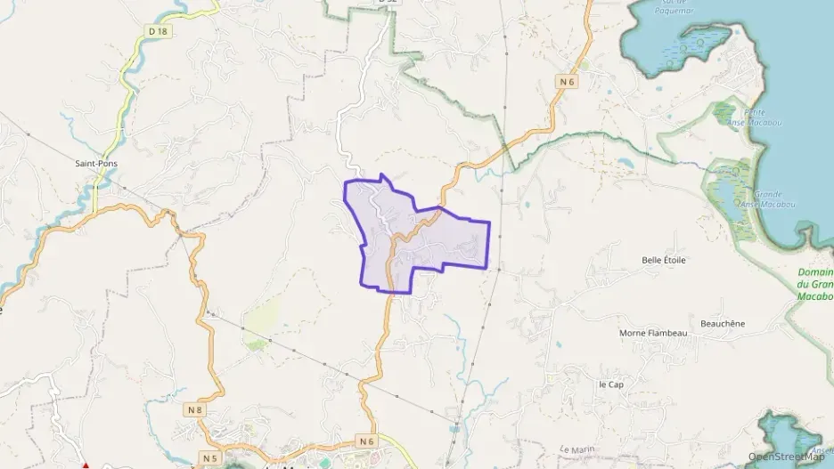 Appartement 94 m² quatre pièces à vendre à Le Marin Appartement 94 m² quatre pièces à vendre à Le Marin