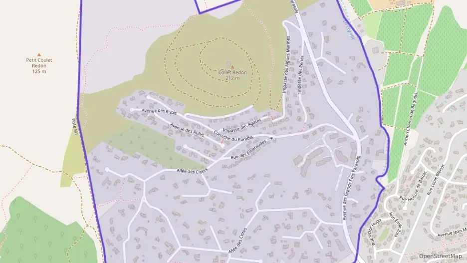 Appartement 90 m² cinq pièces à vendre à Roquebrune-sur-Argens Appartement 90 m² cinq pièces à vendre à Roquebrune-sur-Argens