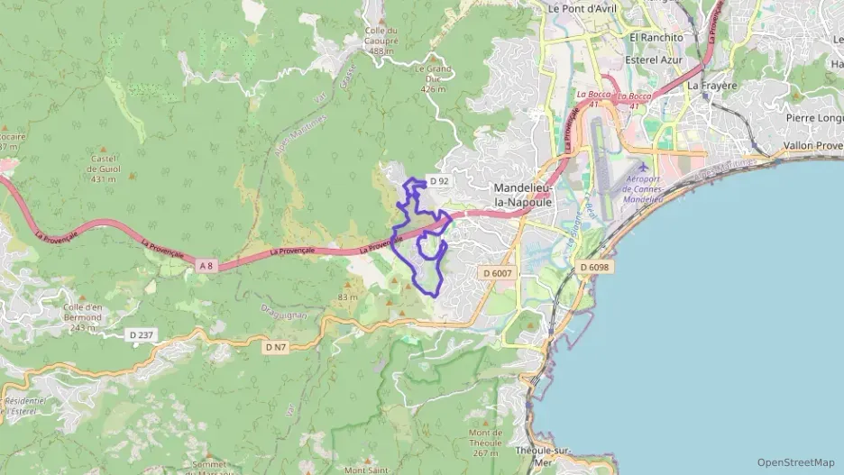 Appartement 105 m² quatre pièces à vendre à Mandelieu-la-Napoule Appartement 105 m² quatre pièces à vendre à Mandelieu-la-Napoule