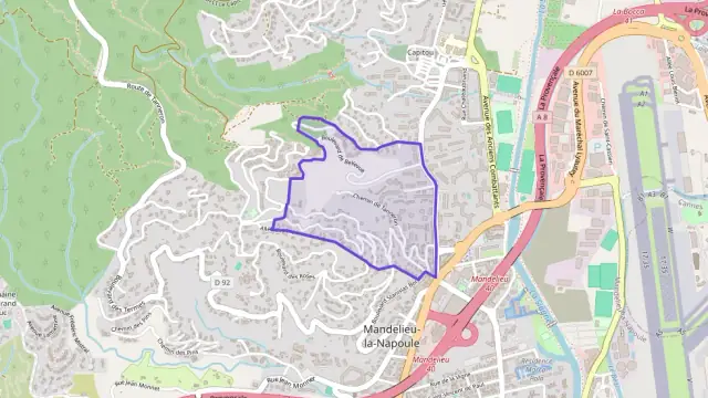 Appartement 95 m² quatre pièces à vendre à Mandelieu-la-Napoule