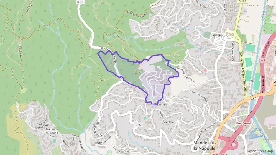 Appartement 93 m² quatre pièces à vendre à Mandelieu-la-Napoule