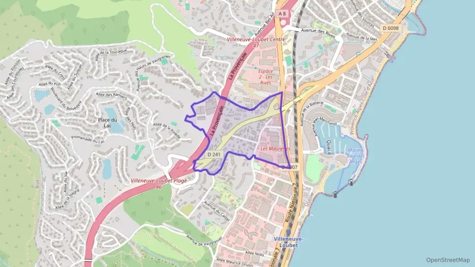 Appartement 102 m² quatre pièces à vendre à Villeneuve-Loubet Appartement 102 m² quatre pièces à vendre à Villeneuve-Loubet