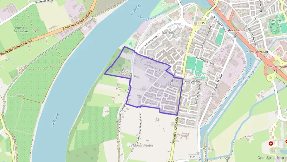 Appartement 60 m² quatre pièces à vendre à Arles Appartement 60 m² quatre pièces à vendre à Arles