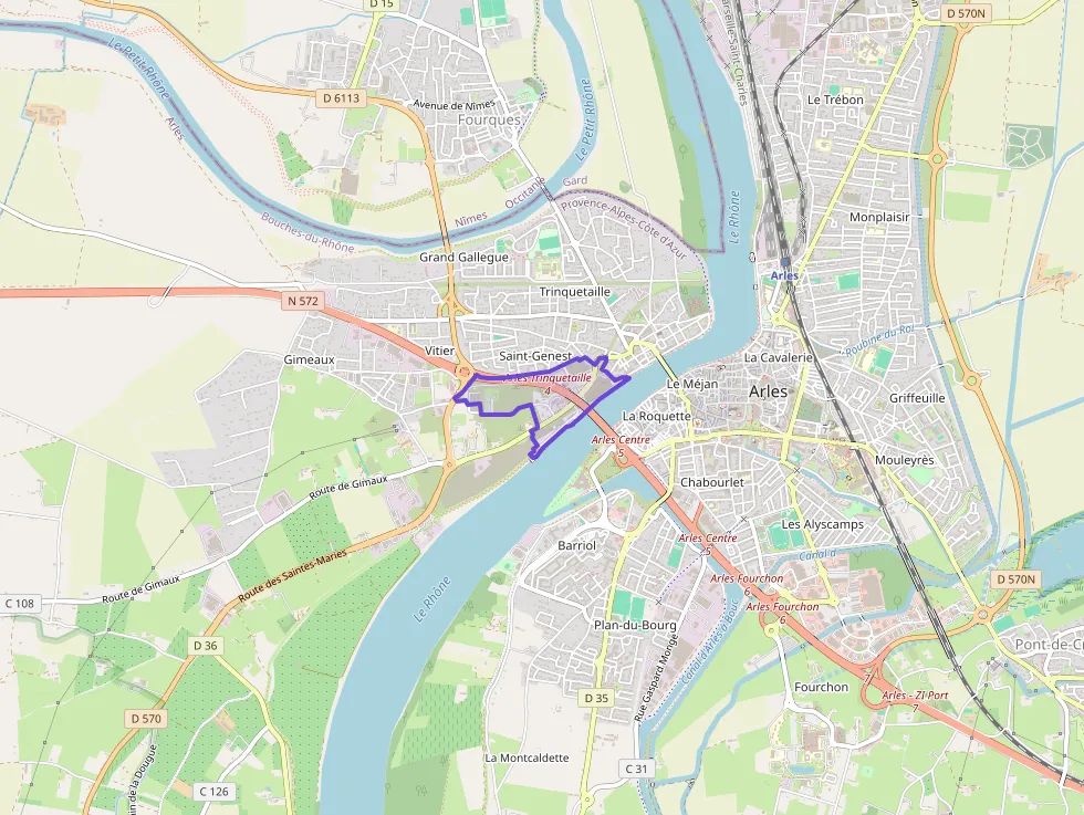 Appartement 70 m² quatre pièces à vendre à Arles