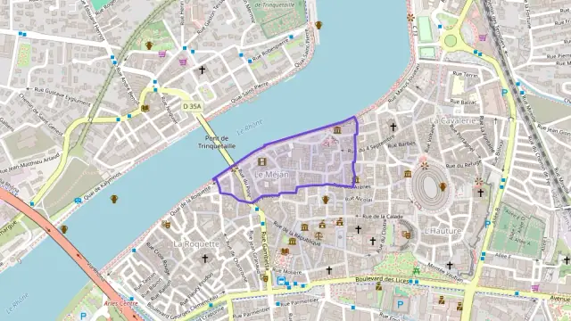 Appartement 120 m² quatre pièces à vendre à Arles