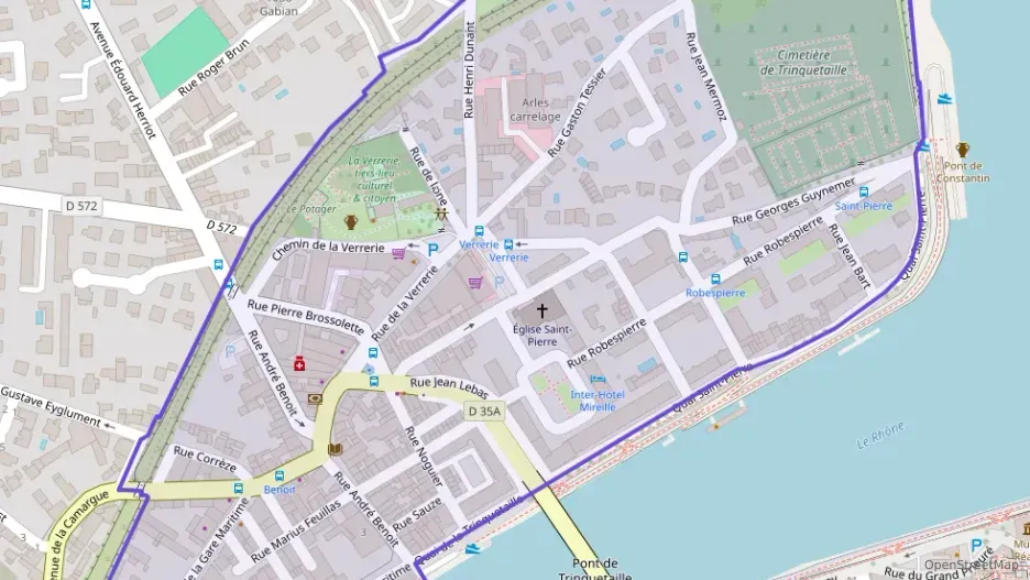 Appartement 90 m² quatre pièces à vendre à Arles Appartement 90 m² quatre pièces à vendre à Arles