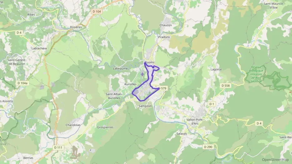 Appartement 90 m² trois pièces à vendre à Ruoms Appartement 90 m² trois pièces à vendre à Ruoms