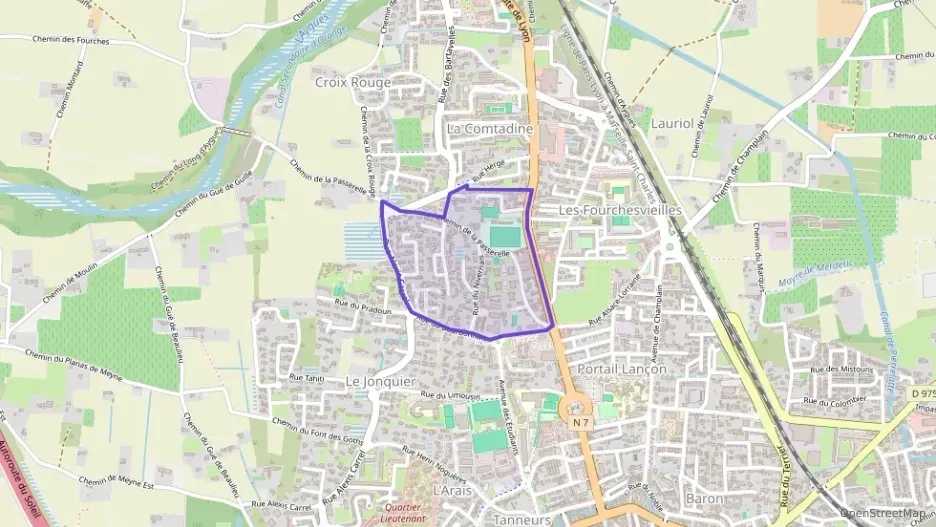 Appartement 103 m² quatre pièces à vendre à Orange Appartement 103 m² quatre pièces à vendre à Orange