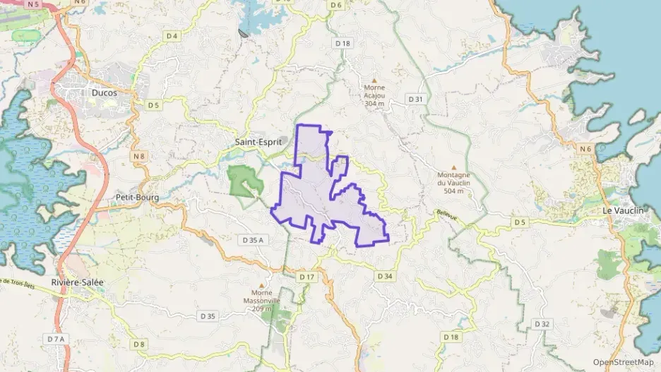 Appartement 45 m² trois pièces à vendre à Saint-Esprit Appartement 45 m² trois pièces à vendre à Saint-Esprit