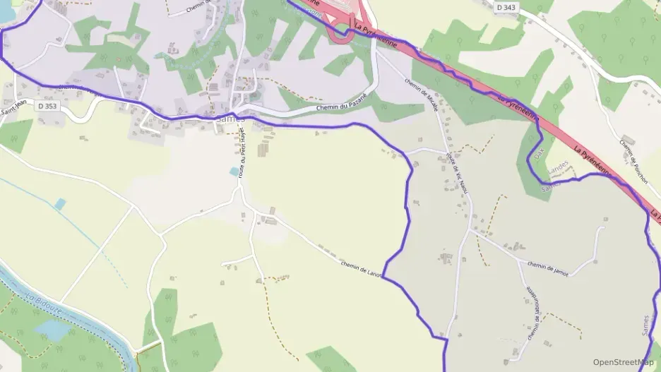 Appartement 98 m² cinq pièces à vendre à Sames Appartement 98 m² cinq pièces à vendre à Sames