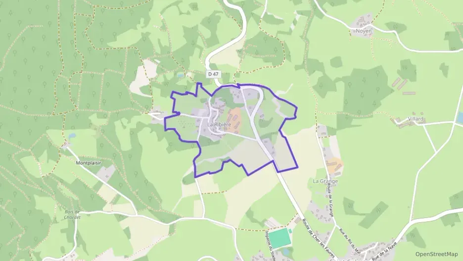 Appartement 90 m² trois pièces à vendre à Saint-Sulpice-le-Guérétois Appartement 90 m² trois pièces à vendre à Saint-Sulpice-le-Guérétois