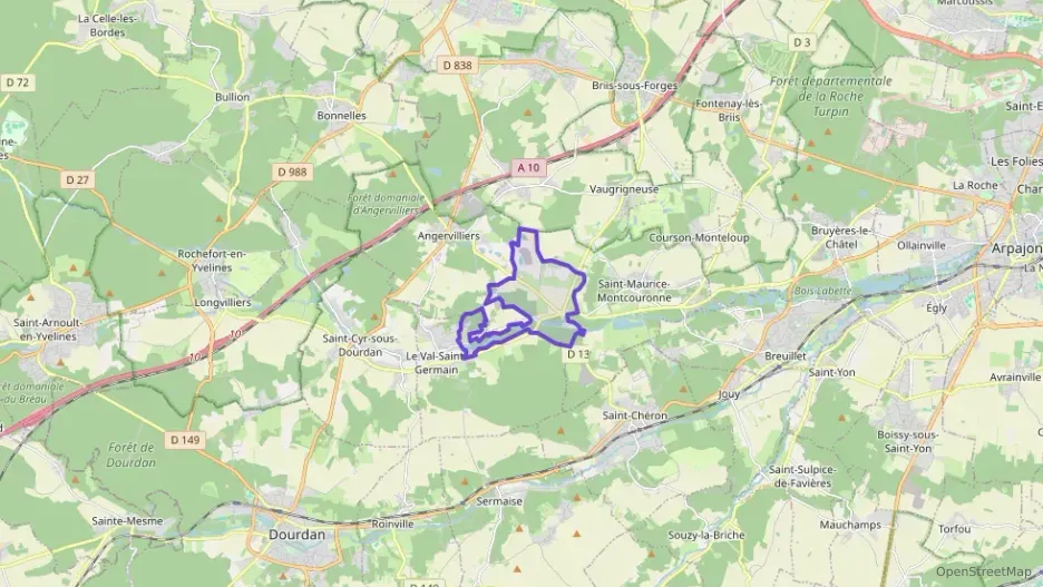 Appartement 128 m² quatre pièces à vendre à Le Val-Saint-Germain Appartement 128 m² quatre pièces à vendre à Le Val-Saint-Germain