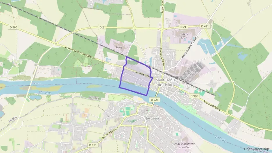 Appartement 81 m² trois pièces à vendre à Saint-Denis-de-l`Hôtel