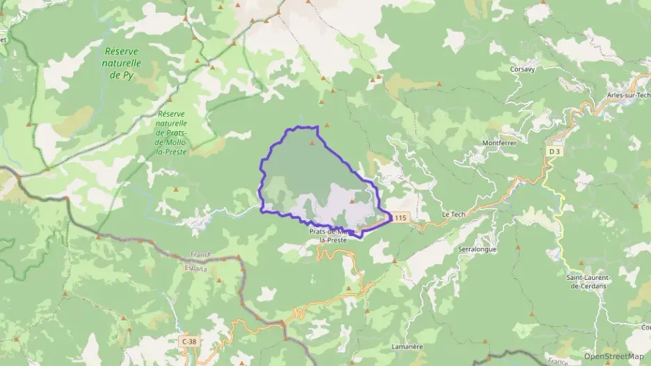 Appartement 30 m² trois pièces à vendre à Prats-de-Mollo-la-Preste Appartement 30 m² trois pièces à vendre à Prats-de-Mollo-la-Preste