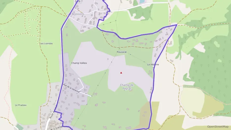 Appartement 163 m² quatre pièces à vendre à Charbonnières-les-Varennes Appartement 163 m² quatre pièces à vendre à Charbonnières-les-Varennes