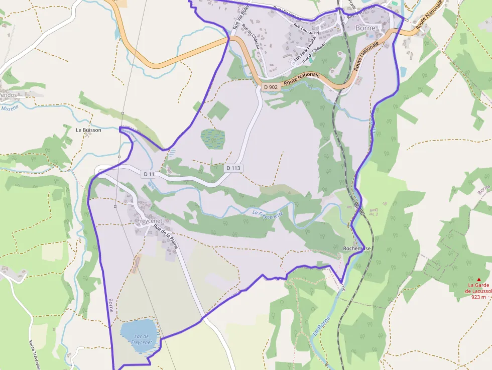 Appartement 97 m² quatre pièces à vendre à Borne