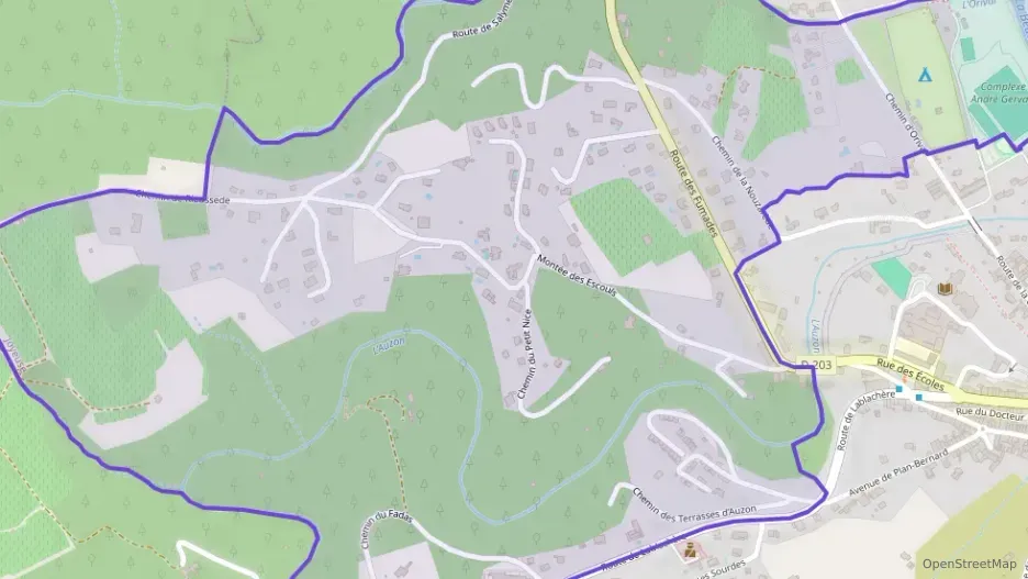 Appartement 105 m² quatre pièces à vendre à Joyeuse Appartement 105 m² quatre pièces à vendre à Joyeuse