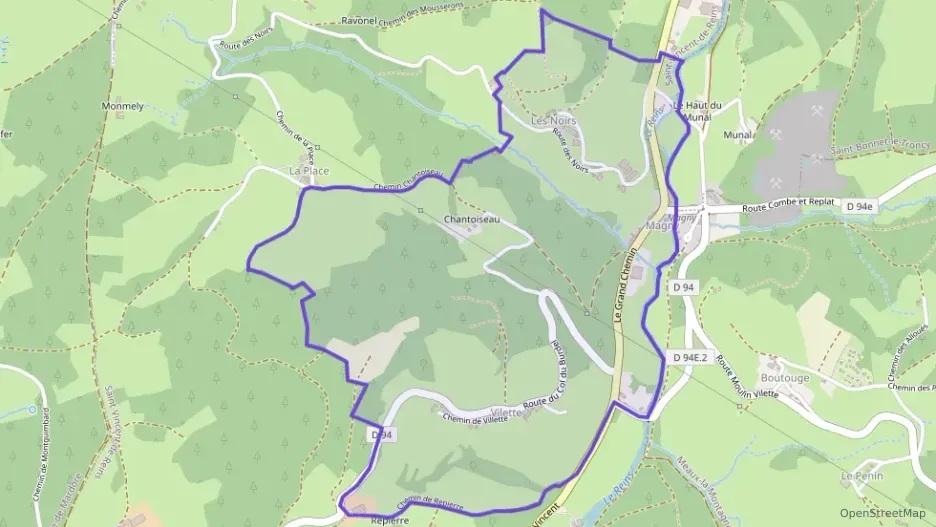 Appartement 75 m² trois pièces à vendre à Saint-Vincent-de-Reins Appartement 75 m² trois pièces à vendre à Saint-Vincent-de-Reins