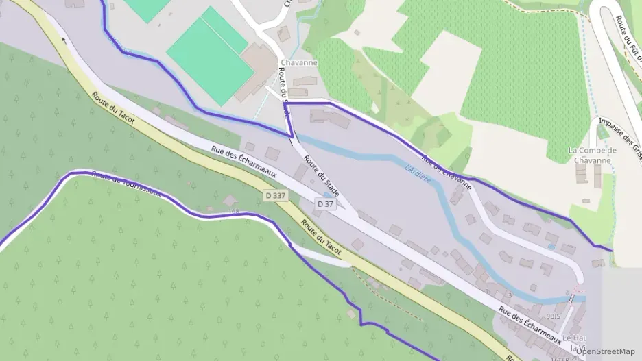 Appartement 90 m² trois pièces à vendre à Beaujeu Appartement 90 m² trois pièces à vendre à Beaujeu