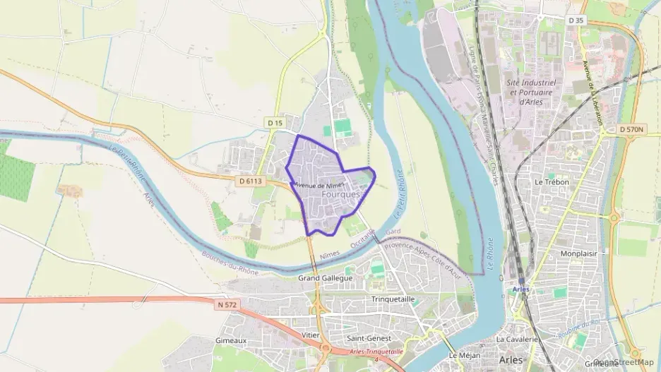 Appartement 90 m² quatre pièces à vendre à Fourques Appartement 90 m² quatre pièces à vendre à Fourques