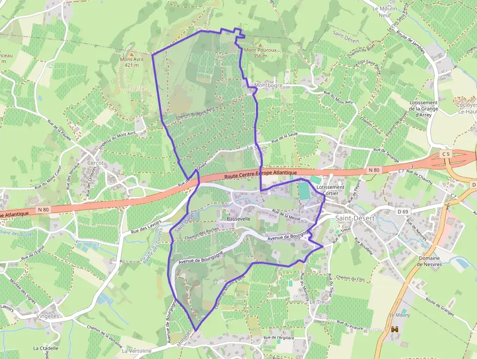 Appartement 102 m² trois pièces à vendre à Saint-Désert