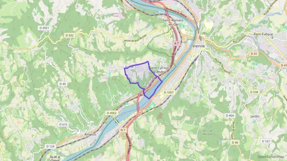 Appartement 107 m² quatre pièces à vendre à Saint-Cyr-sur-le-Rhône