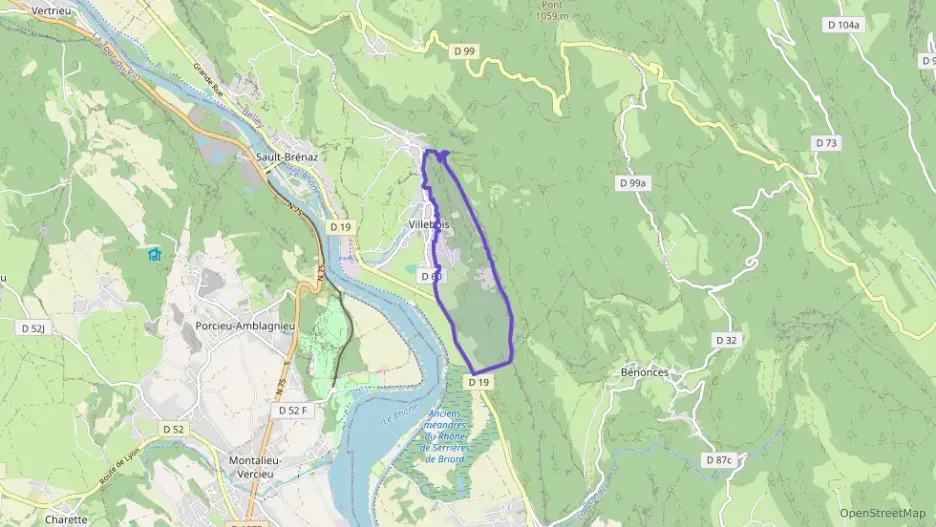 Appartement 146 m² cinq pièces à vendre à Villebois Appartement 146 m² cinq pièces à vendre à Villebois