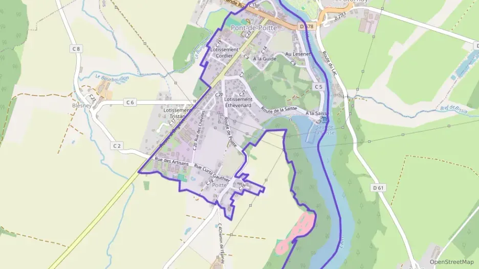 Appartement 98 m² quatre pièces à vendre à Pont-de-Poitte