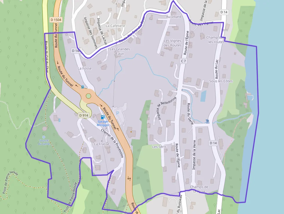 Appartement 95 m² quatre pièces à vendre à Bourdeau