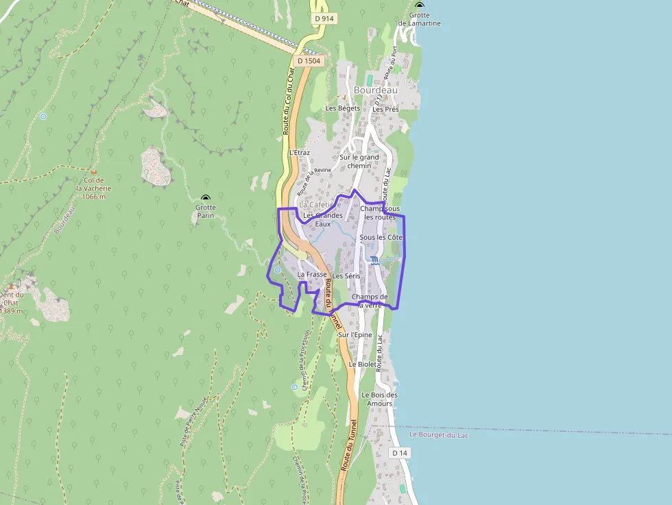 Appartement 95 m² quatre pièces à vendre à Bourdeau