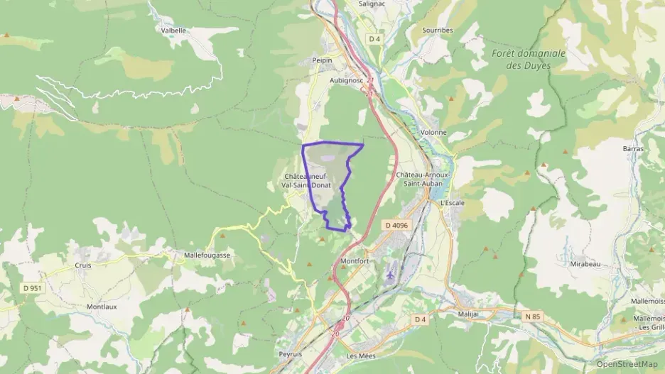 Appartement 160 m² cinq pièces à vendre à Châteauneuf-Val-Saint-Donat Appartement 160 m² cinq pièces à vendre à Châteauneuf-Val-Saint-Donat