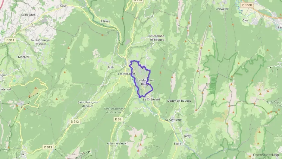 Appartement 156 m² cinq pièces à vendre à La Motte-en-Bauges Appartement 156 m² cinq pièces à vendre à La Motte-en-Bauges