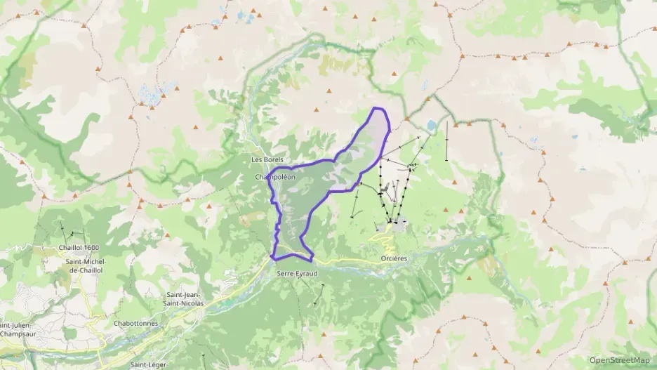 Appartement 66 m² quatre pièces à vendre à Champoléon Appartement 66 m² quatre pièces à vendre à Champoléon