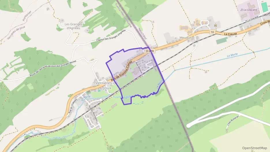Appartement 88 m² quatre pièces à vendre à Verrières-de-Joux Appartement 88 m² quatre pièces à vendre à Verrières-de-Joux