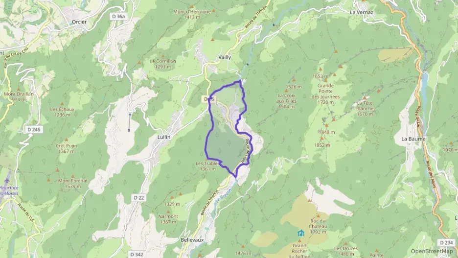 Appartement 150 m² trois pièces à vendre à Vailly Appartement 150 m² trois pièces à vendre à Vailly