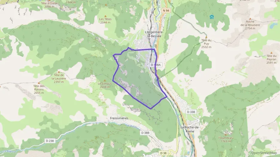 Appartement 75 m² trois pièces à vendre à L`Argentière-la-Bessée Appartement 75 m² trois pièces à vendre à L`Argentière-la-Bessée