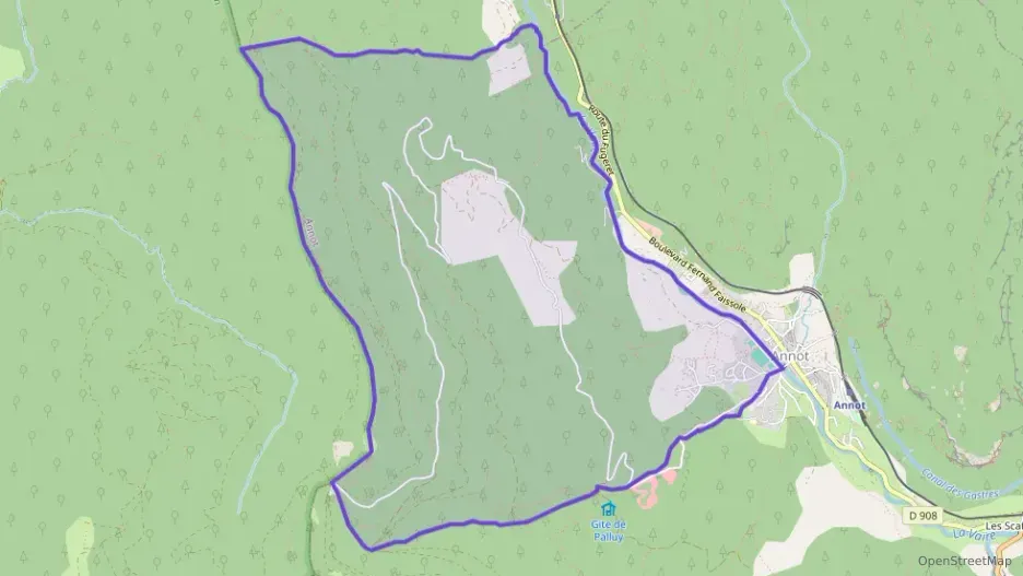 Appartement 113 m² cinq pièces à vendre à Annot Appartement 113 m² cinq pièces à vendre à Annot