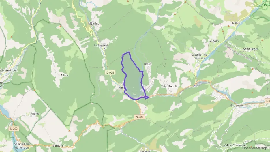 Appartement 90 m² cinq pièces à vendre à Annot Appartement 90 m² cinq pièces à vendre à Annot