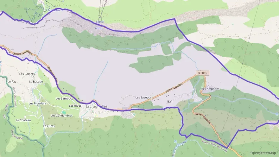 Appartement 70 m² quatre pièces à vendre à Escragnolles Appartement 70 m² quatre pièces à vendre à Escragnolles