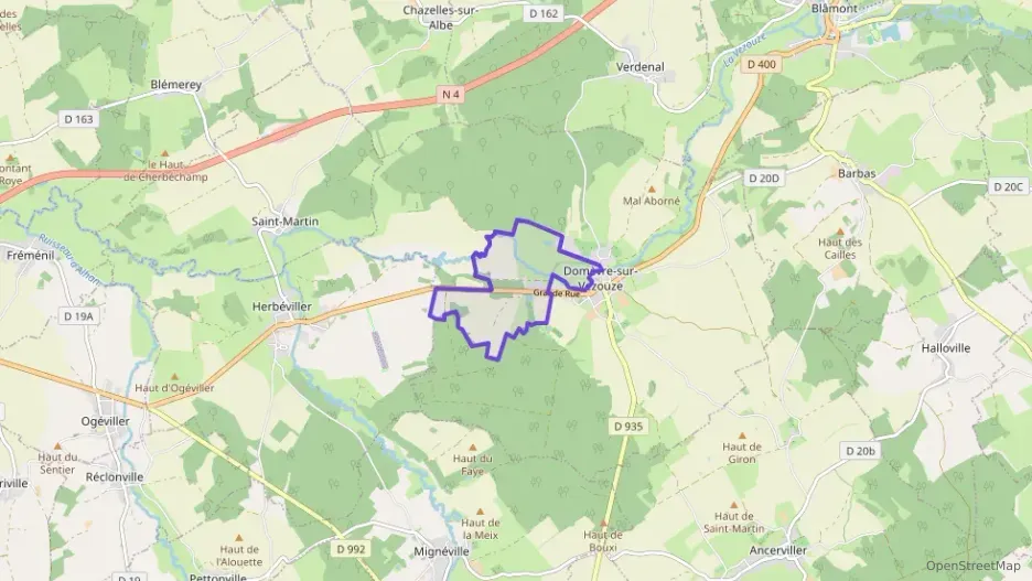 Appartement 106 m² quatre pièces à vendre à Domèvre-sur-Vezouze Appartement 106 m² quatre pièces à vendre à Domèvre-sur-Vezouze