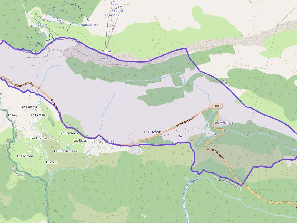 Appartement 120 m² quatre pièces à vendre à Escragnolles