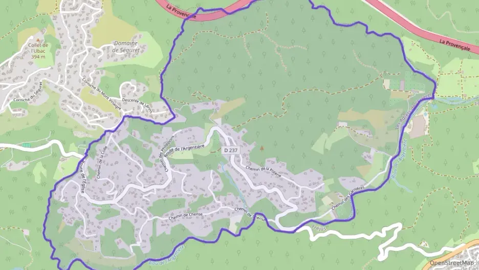 Appartement 91 m² quatre pièces à vendre à Les Adrets-de-l`Estérel